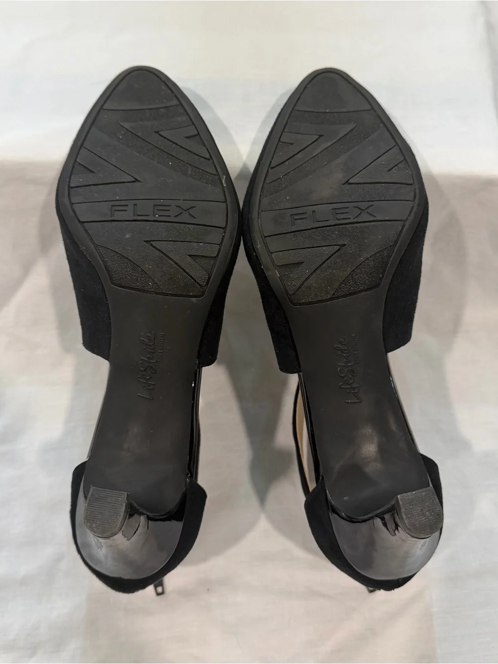 Life Stride Black Suede T-Strap Mid Heel Pumps